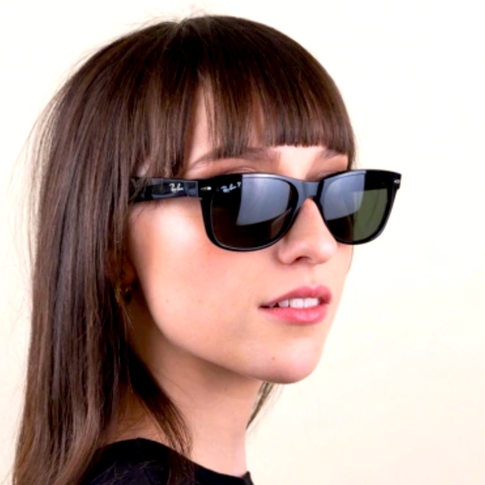 NIB Ray-Ban RB2132 New Wayfarer